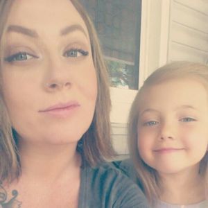 Meet your Posher, Elaina